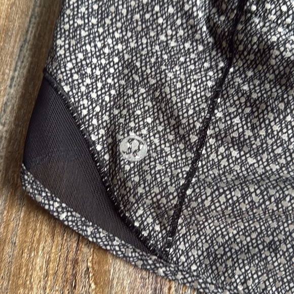 Lululemon | Hotty Hot Short Long ( Reflective) 4” - Picture 9 of 12